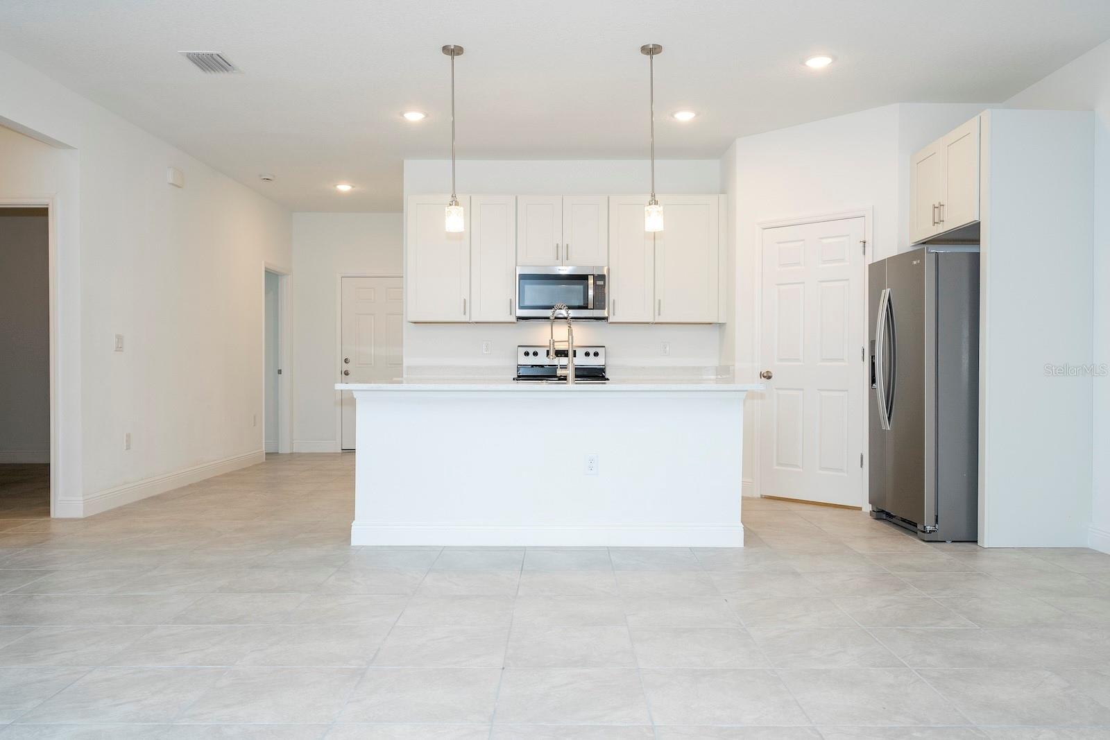 MARION OAKS UN FOUR - Residential