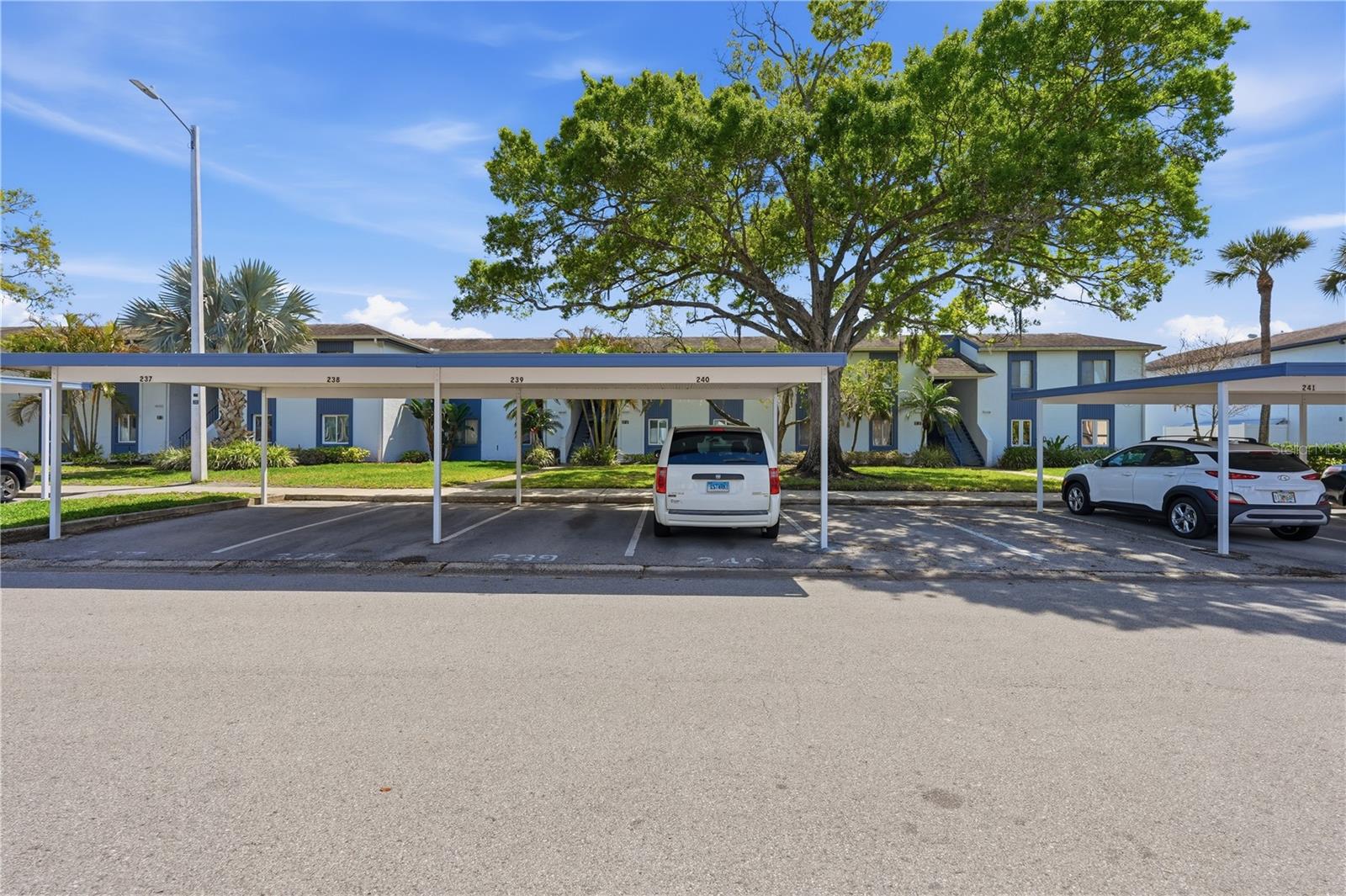 EAST LAKE WOODLANDS CYPRESS ESTATES - Residential Lease