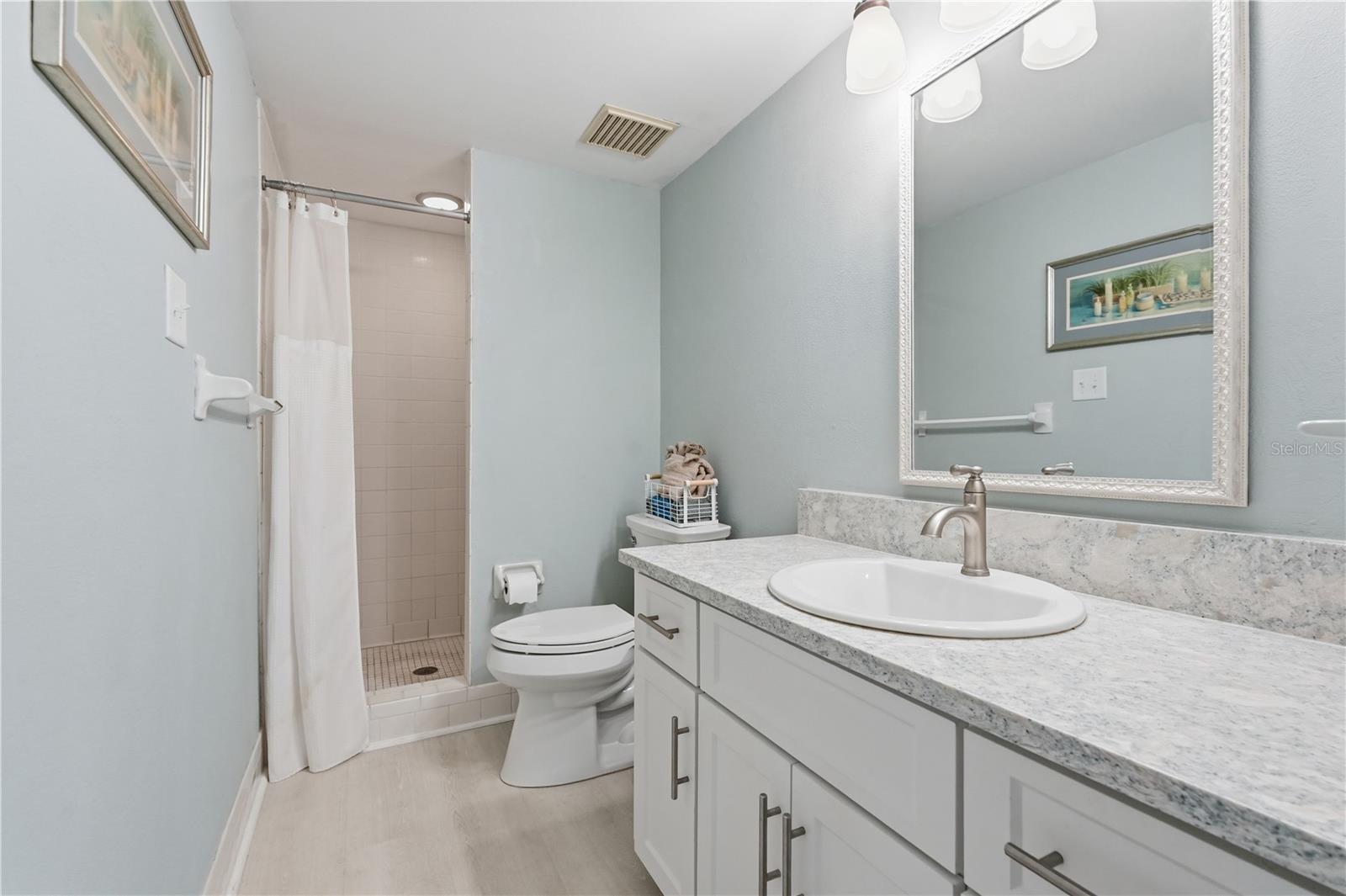 EAST LAKE WOODLANDS CYPRESS ESTATES - Residential Lease