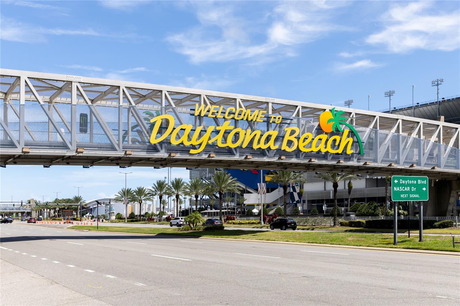 EAST DAYTONA - Land