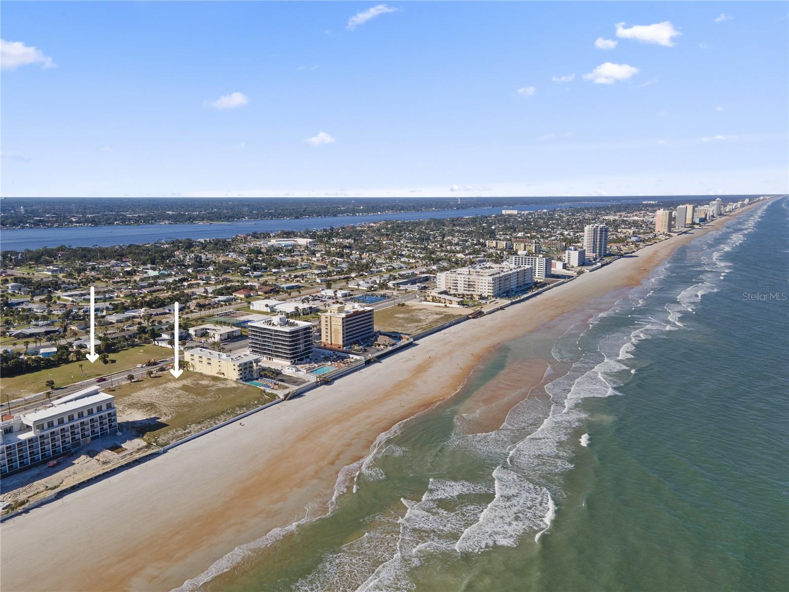 EAST DAYTONA - Land