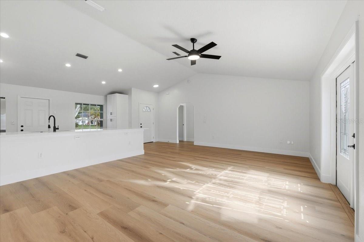 CANOE CREEK LAKES UNIT 2 - Residential