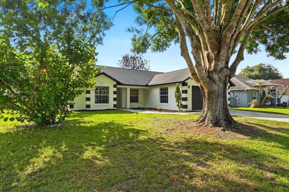 CANOE CREEK LAKES UNIT 2 - Residential