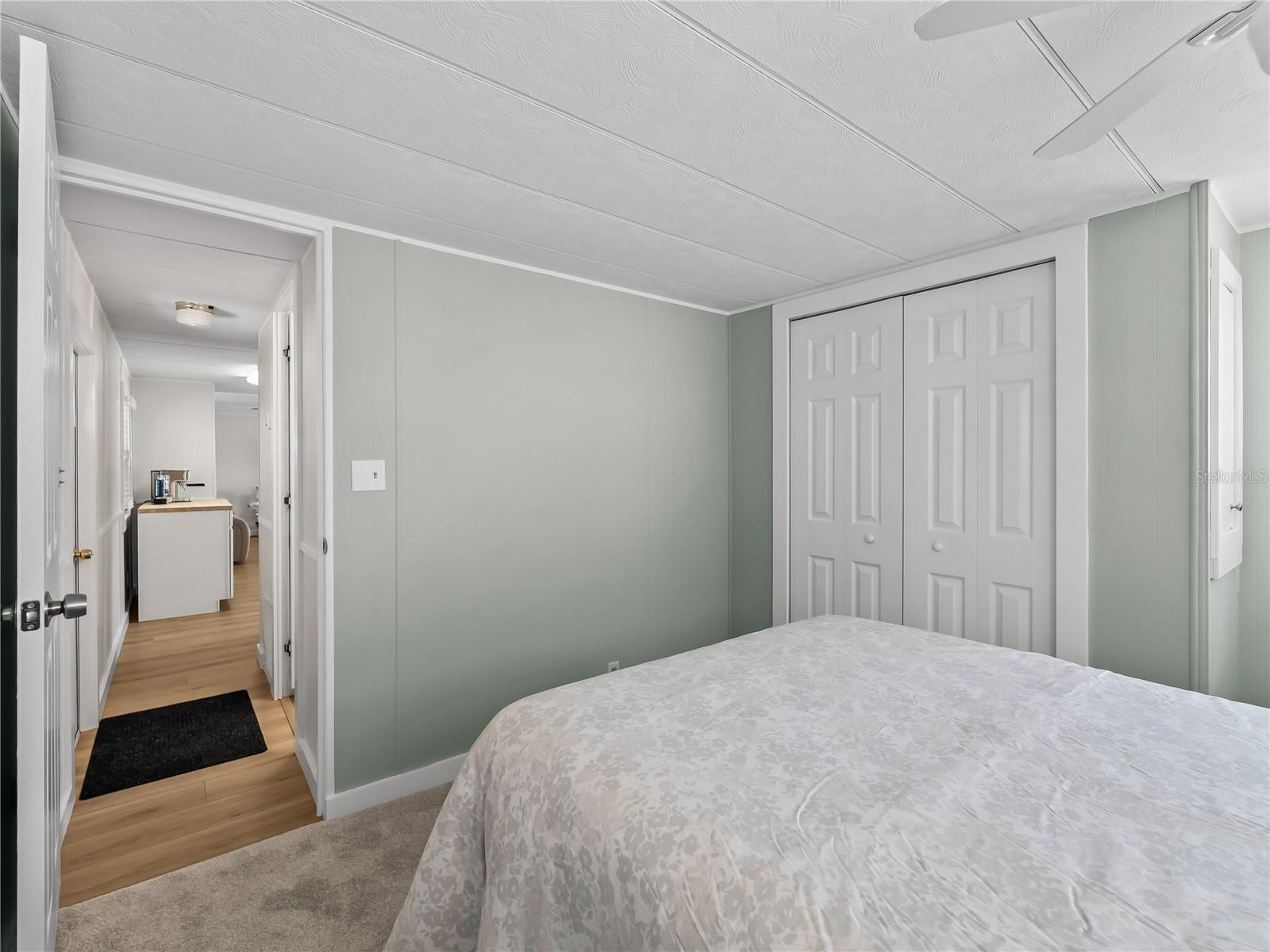 OAKWOOD MANOR - Residential