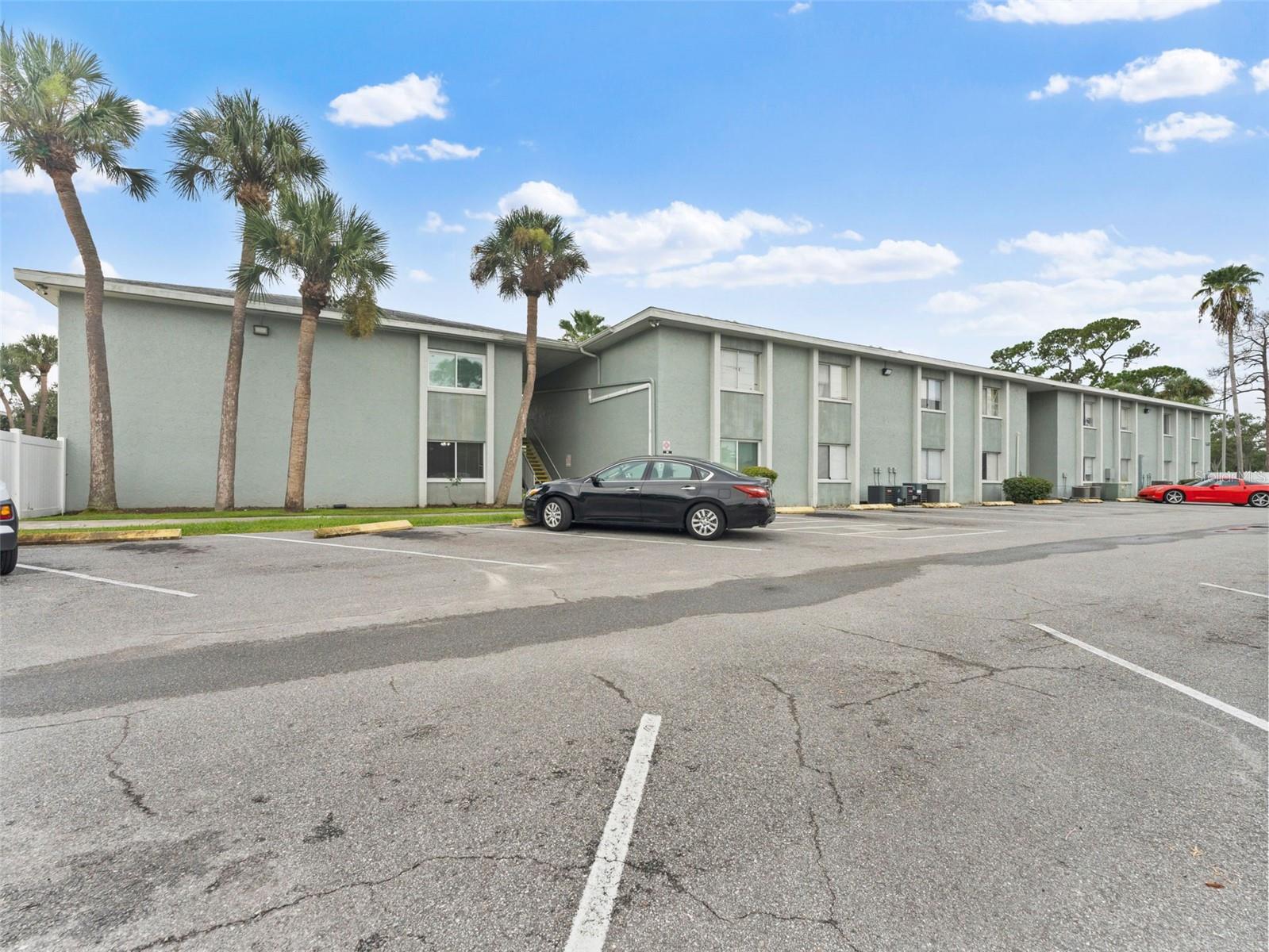 PARKLANE CONDO - Commercial Sale