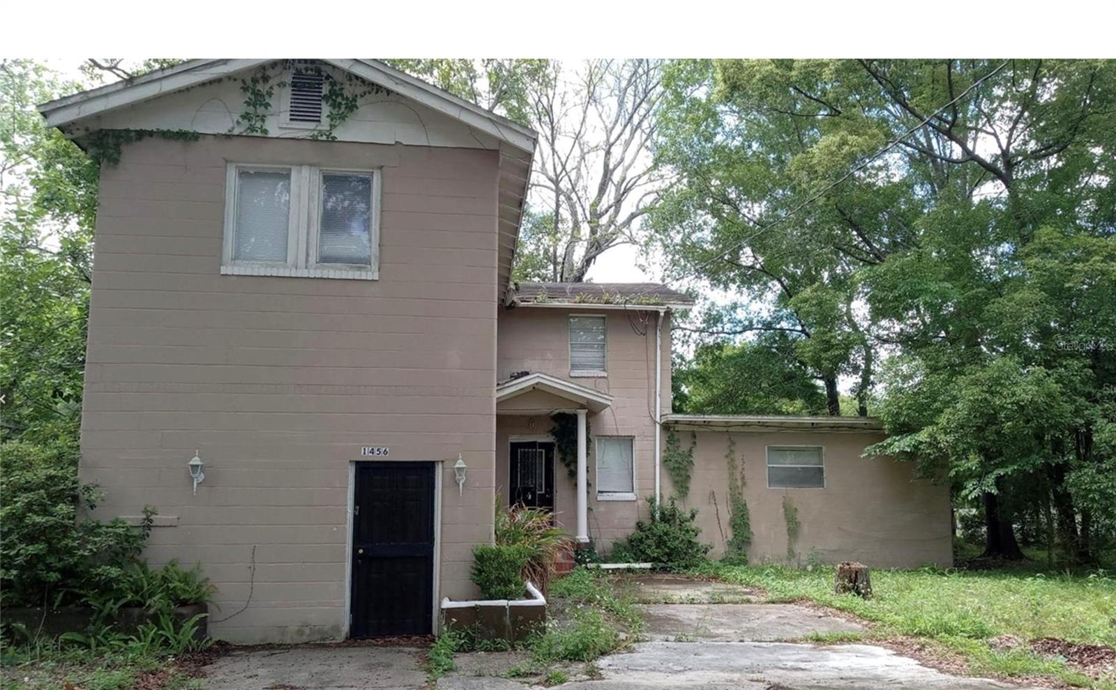 GRAND BLVD - Residential