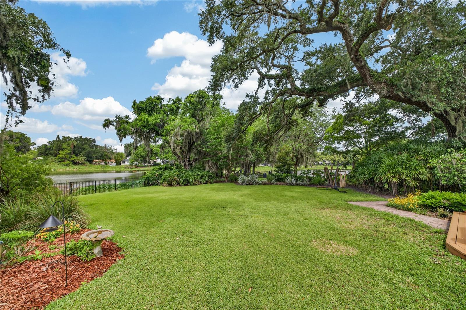 CLOVERLAWN - Residential