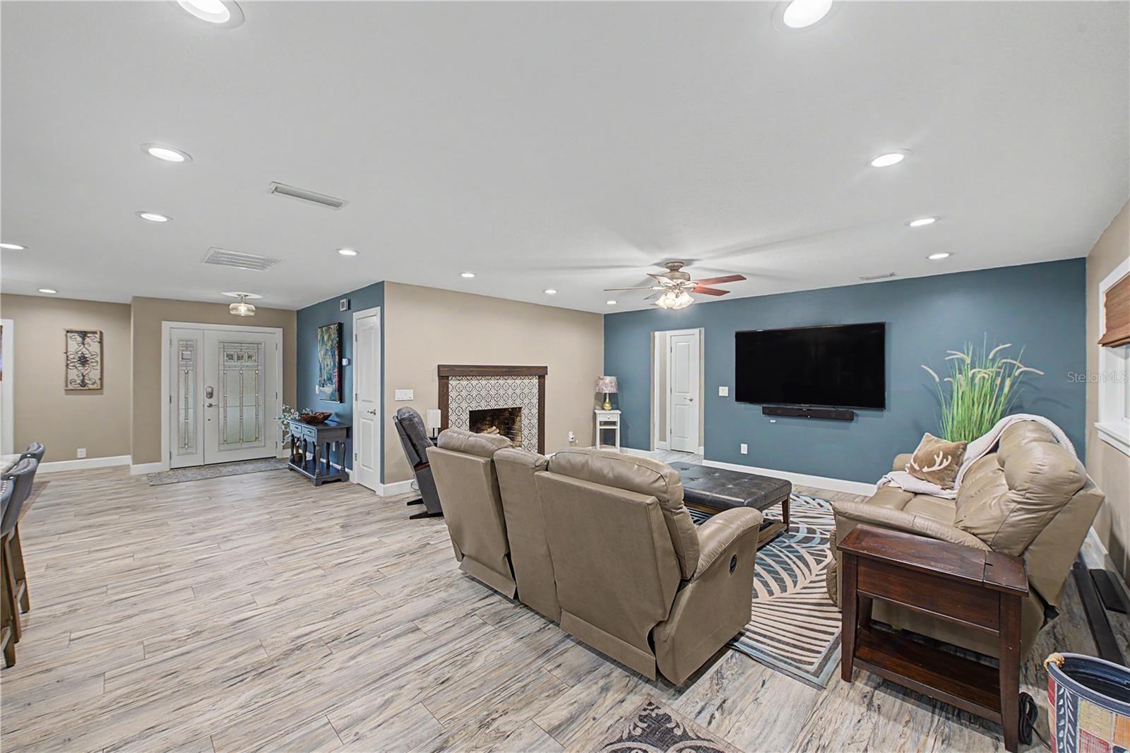 LAKEMONT UNIT 2 - Residential