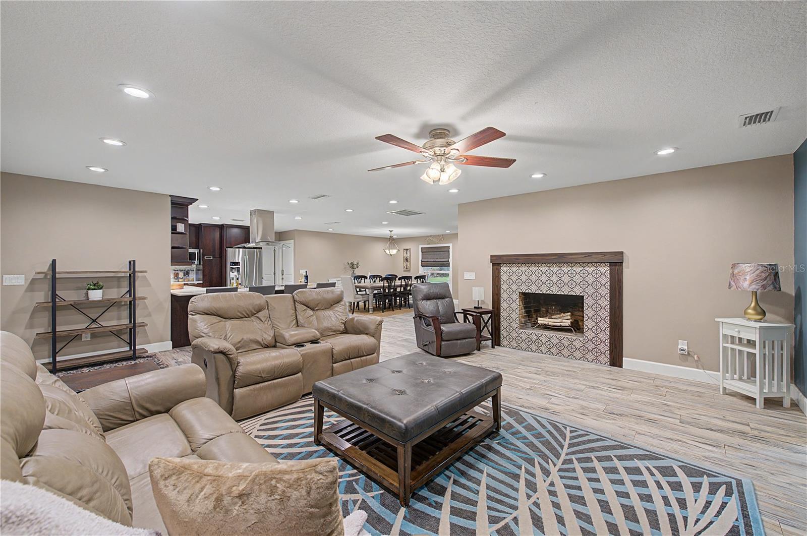 LAKEMONT UNIT 2 - Residential