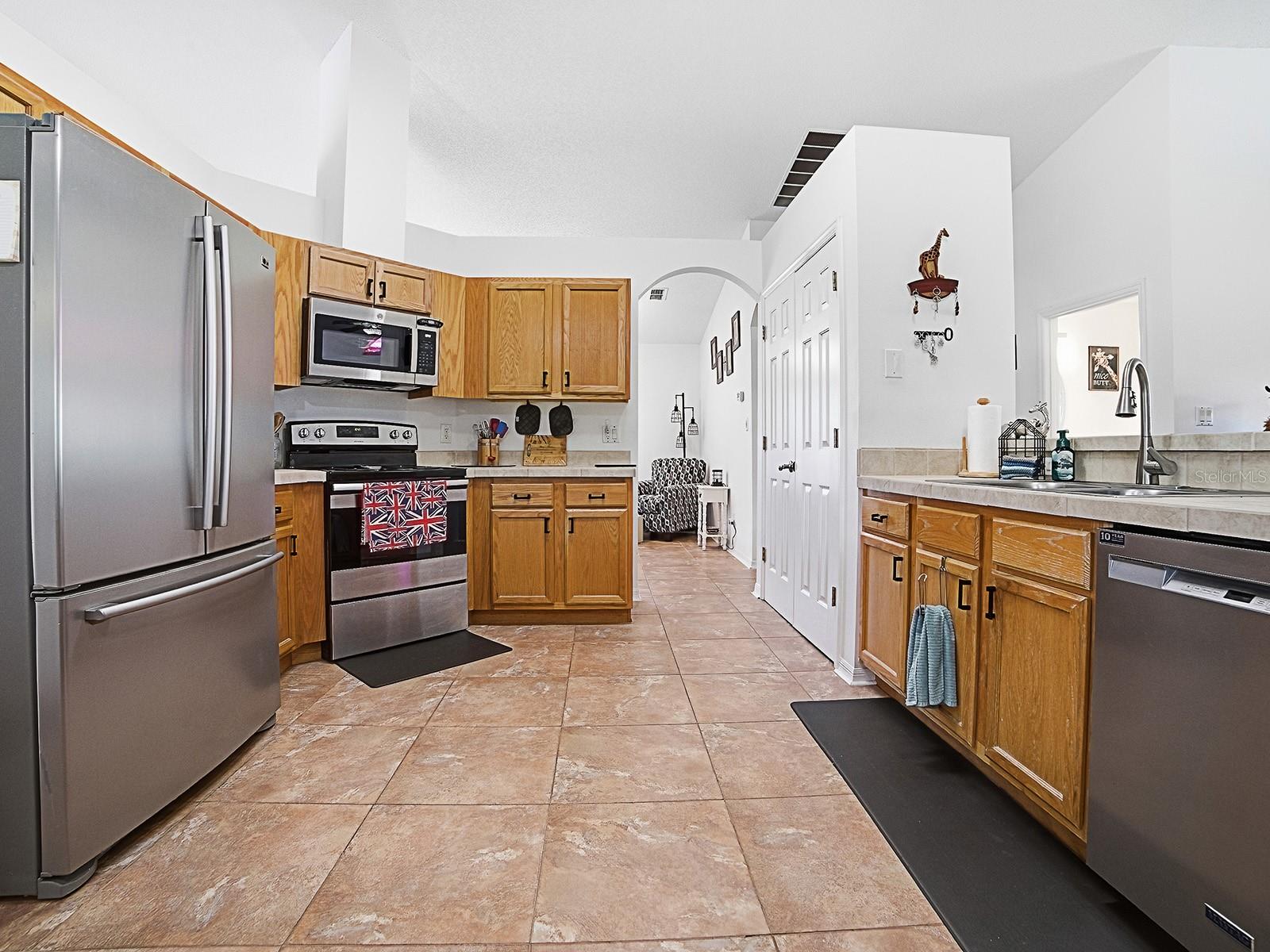 PLANTATION AT LEESBURG RIVER CREST UNIT 02 - Residential