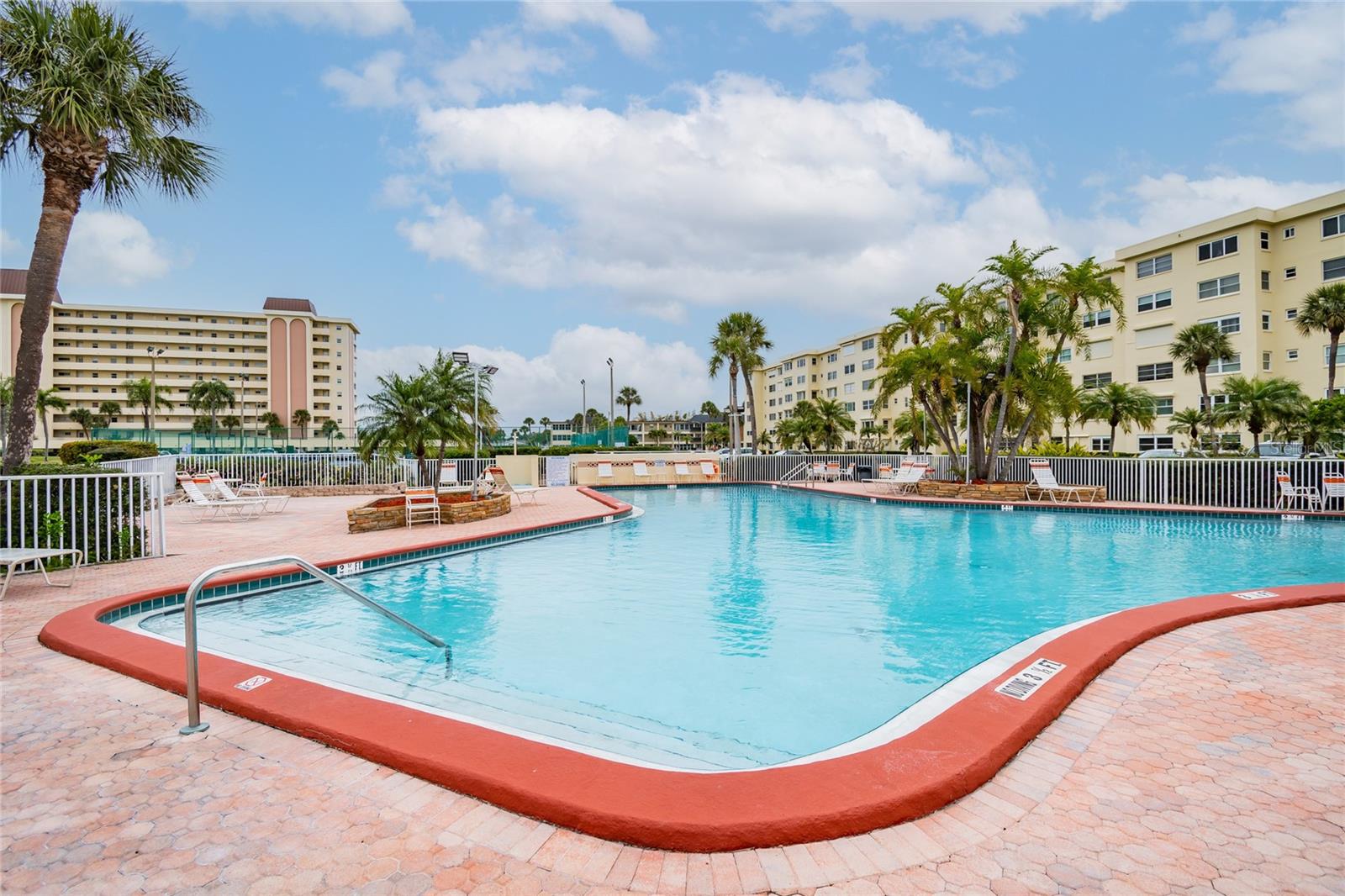 HERITAGE HOUSE THE CONDO - Residential
