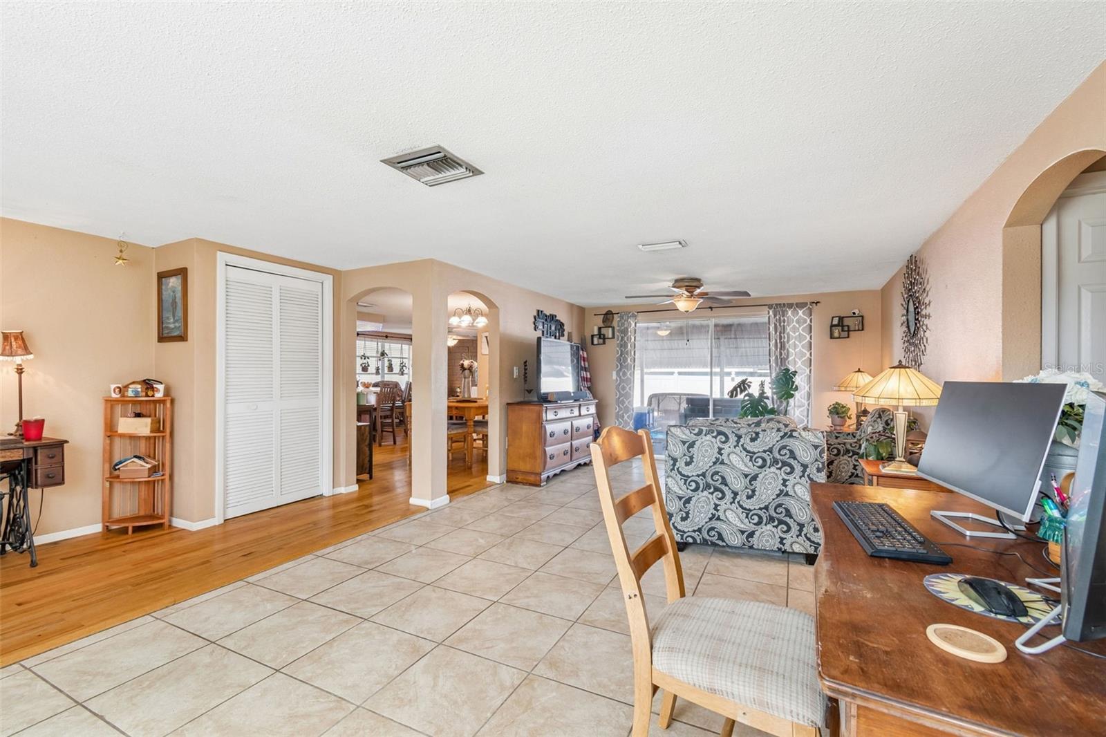 REGENCY PARK - Residential