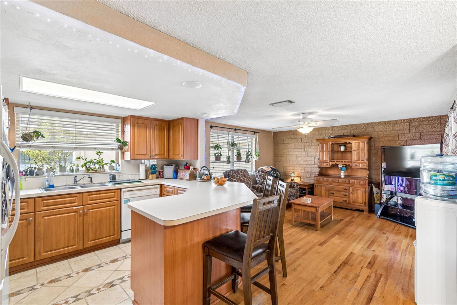 REGENCY PARK - Residential