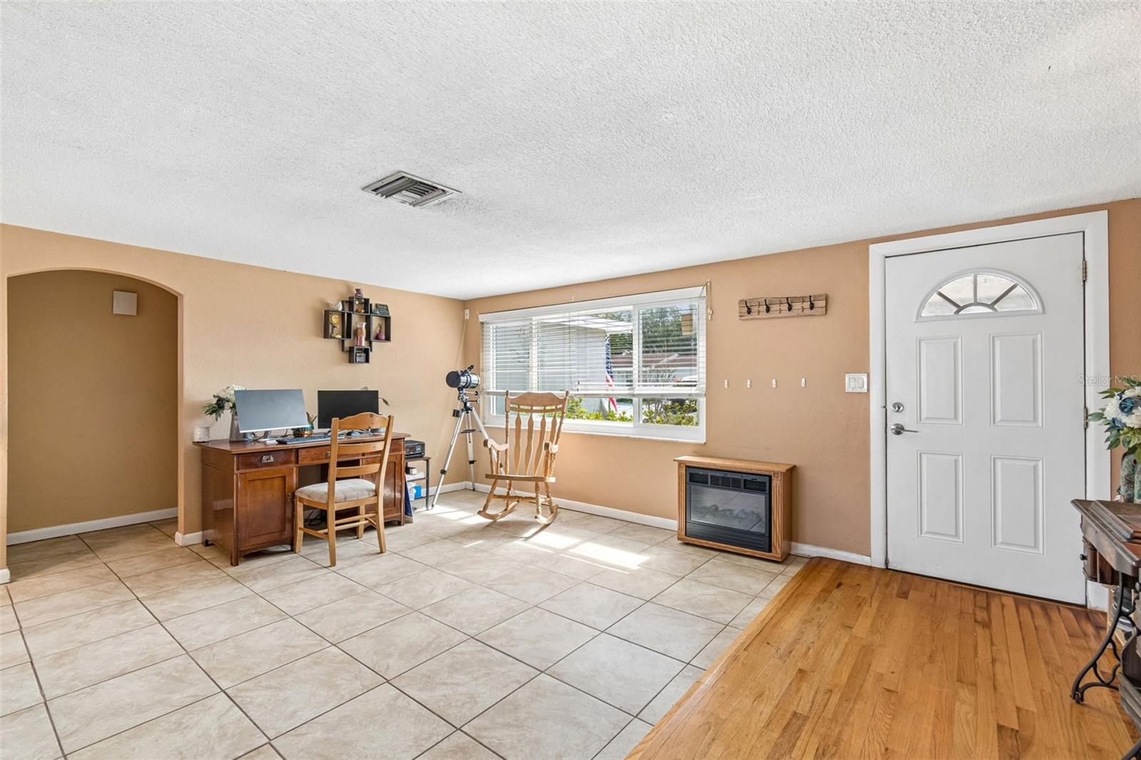 REGENCY PARK - Residential