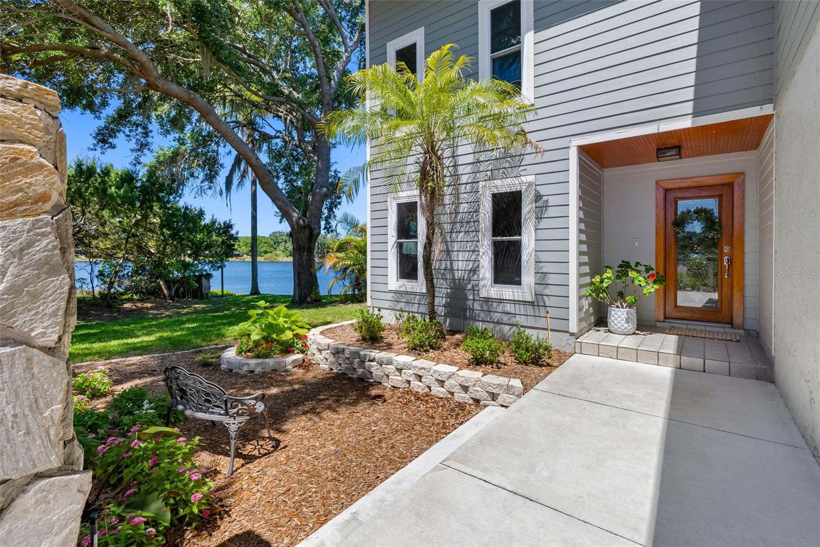 LAKESIDE GROVE ESTATES - Residential