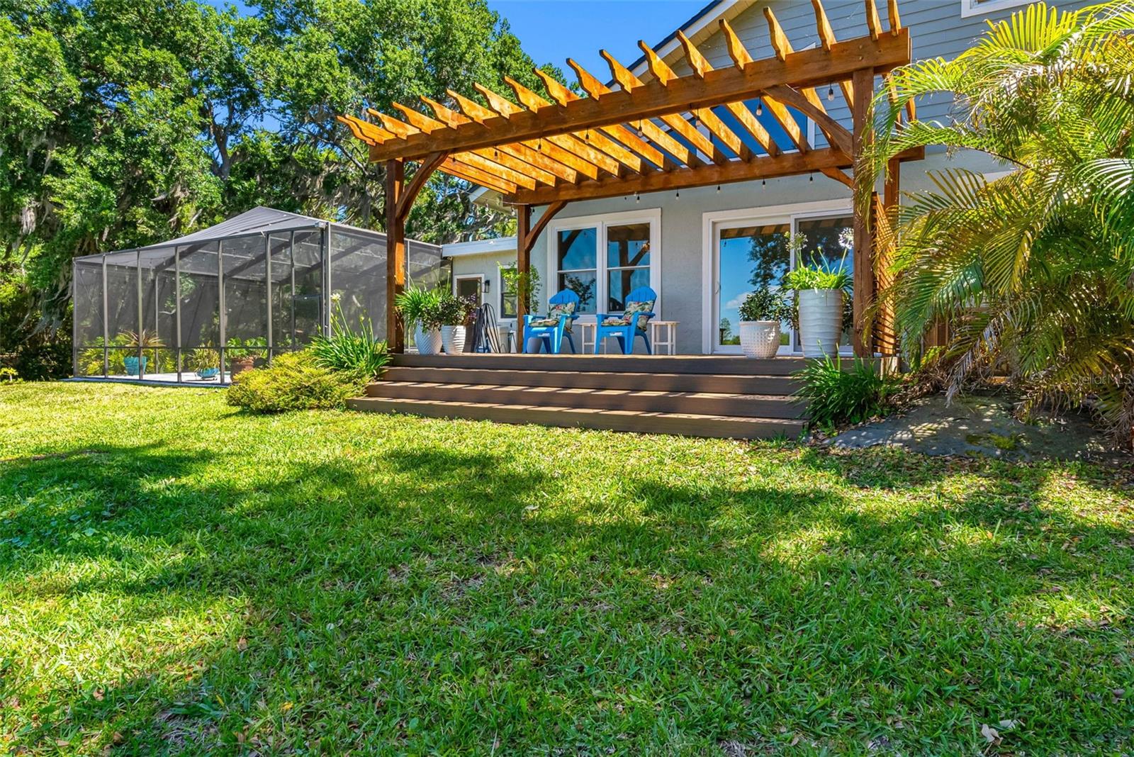 LAKESIDE GROVE ESTATES - Residential