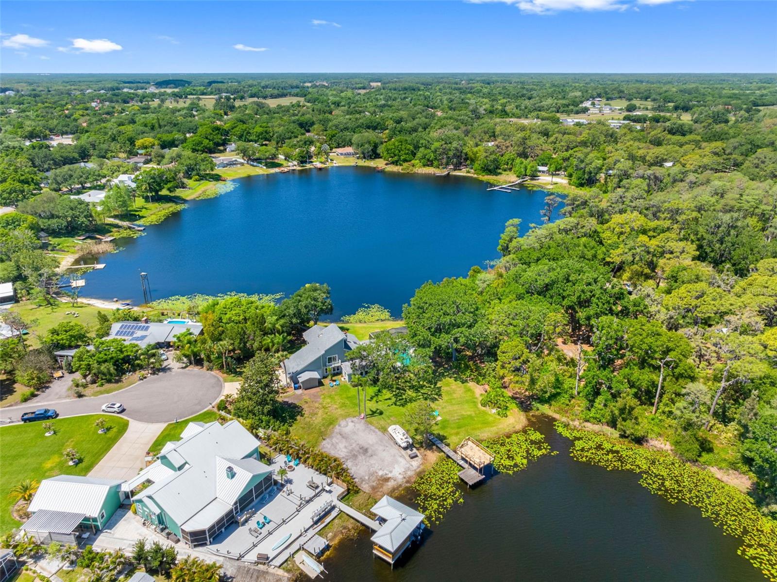 LAKESIDE GROVE ESTATES - Residential