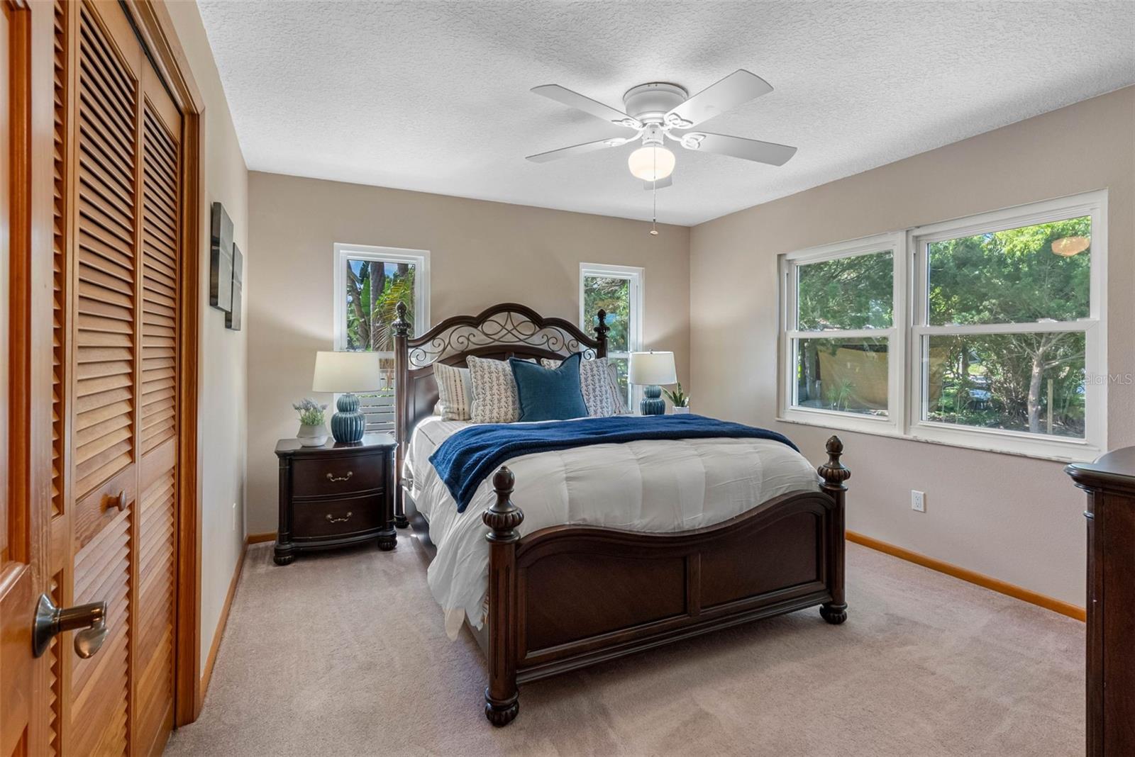 LAKESIDE GROVE ESTATES - Residential