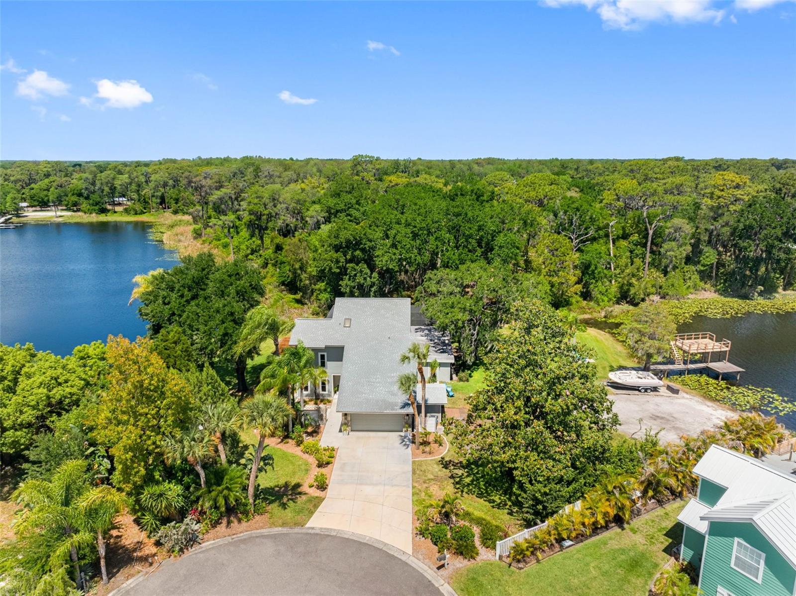 LAKESIDE GROVE ESTATES - Residential