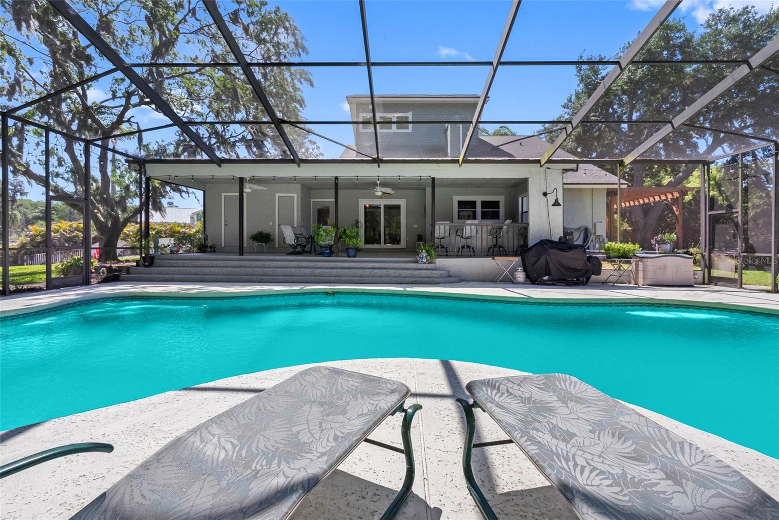 LAKESIDE GROVE ESTATES - Residential