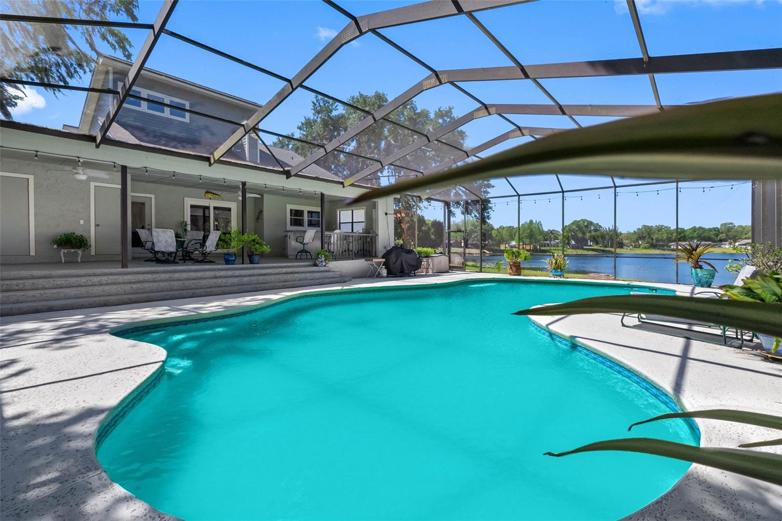 LAKESIDE GROVE ESTATES - Residential
