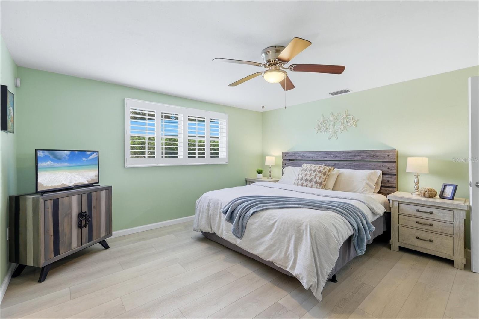 ENGLEWOOD ISLES - Residential