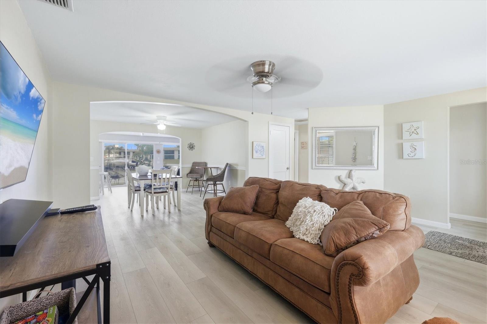 ENGLEWOOD ISLES - Residential