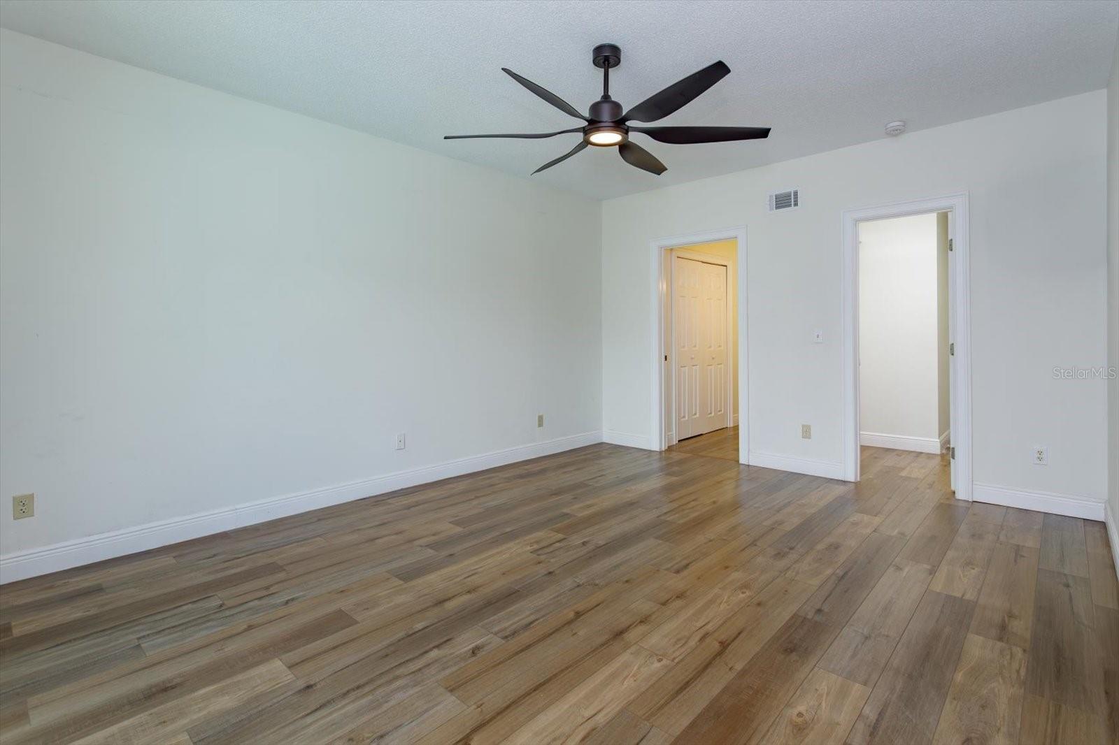 WESMERE/HAMPTON WOODS - Residential