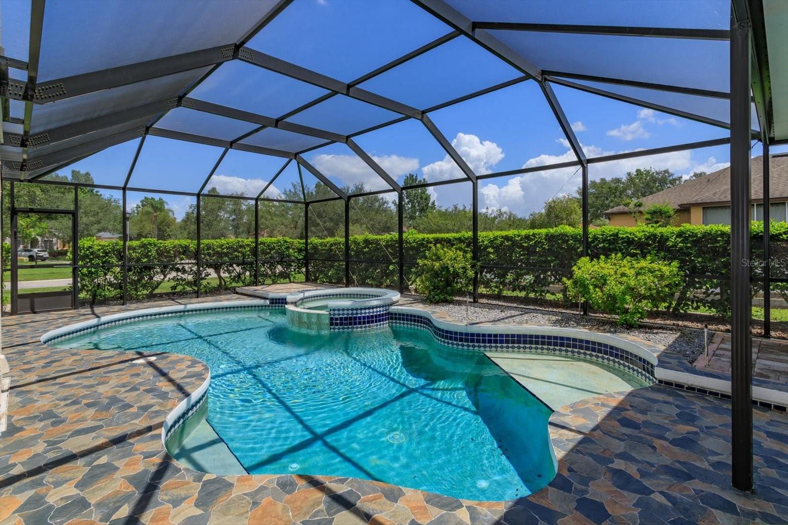WESMERE/HAMPTON WOODS - Residential