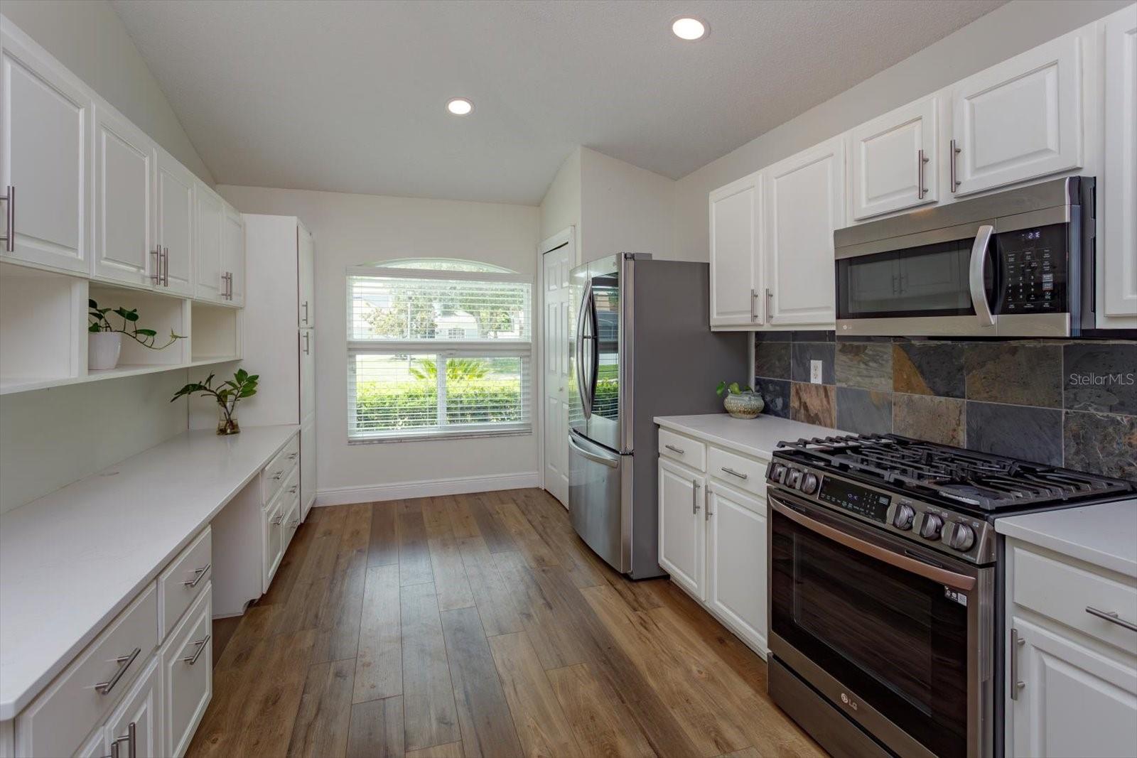 WESMERE/HAMPTON WOODS - Residential