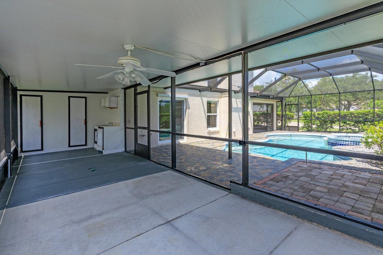 WESMERE/HAMPTON WOODS - Residential