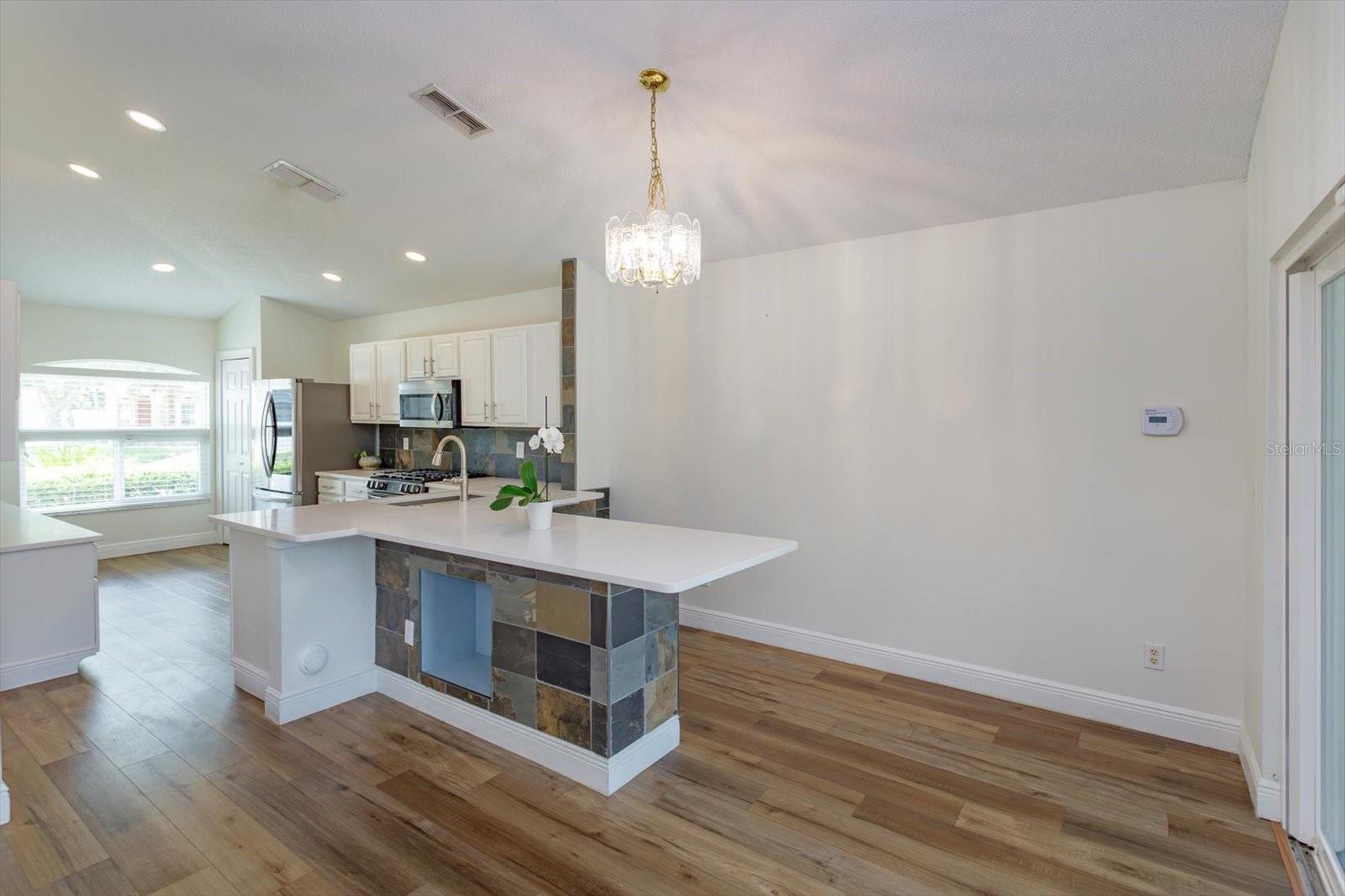 WESMERE/HAMPTON WOODS - Residential