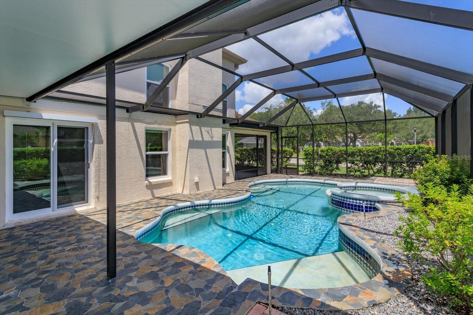 WESMERE/HAMPTON WOODS - Residential