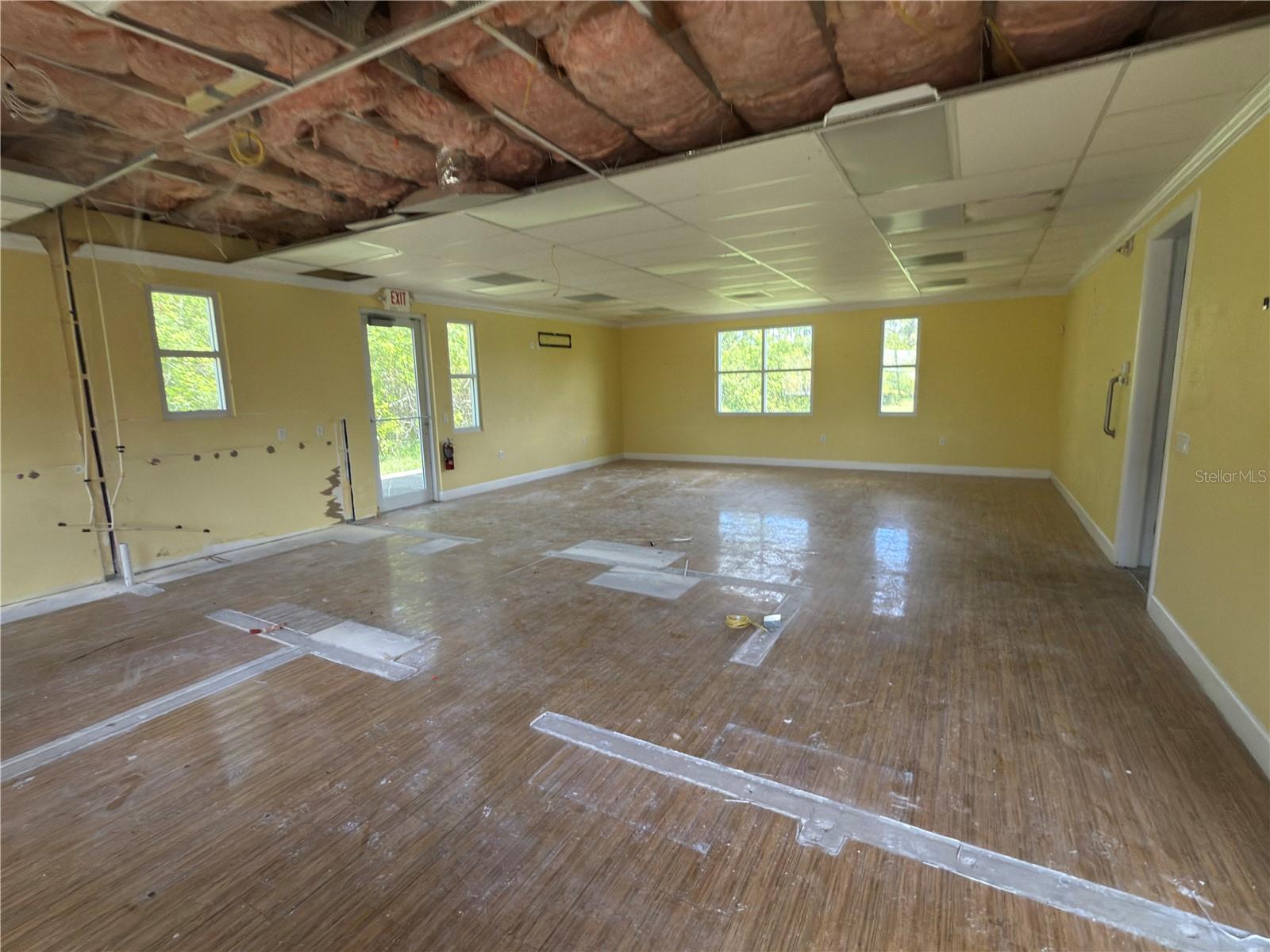 BOBCAT SQUARE PH 1 - Commercial Sale