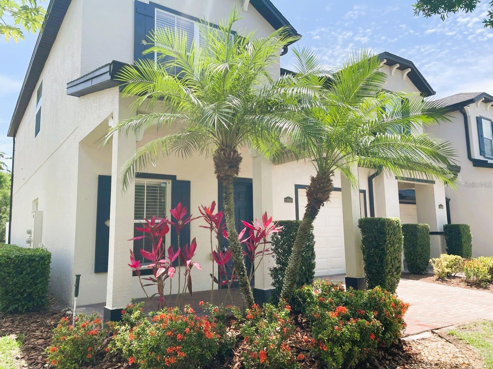 Back on the market and now priced to sell! Welcome to this spacious 5-bedroom, 2.5-bath corner-unit townhome in the highly sought-after Moss Park Commons community in Lake Nona. Offering approximately 1,900 square feet of living space, this move-in-ready home features a versatile floor plan with a convenient downstairs primary suite—perfect for privacy and flexibility.
This home has been thoughtfully updated with brand-new carpet, fresh interior paint, new kitchen countertops, and stainless steel appliances, giving it a refreshed feel throughout. The open-concept layout includes a generous living and dining area, perfect for entertaining, along with a functional kitchen ready for everyday living.
The primary suite offers a walk-in closet, En-Suite Bath w/ Dual Sinks, Garden Tub & Shower. Upstairs, you’ll find four additional bedrooms—ideal for a growing household, guests, or a home office setup.
Enjoy low-maintenance living with community amenities including a pool and park, all conveniently located near Lake Nona Medical City, Orlando International Airport, major highways, shopping, dining, and top-rated schools.
Don’t miss your second chance to own your property in Lake Nona with lots of potential—schedule your private showing today!