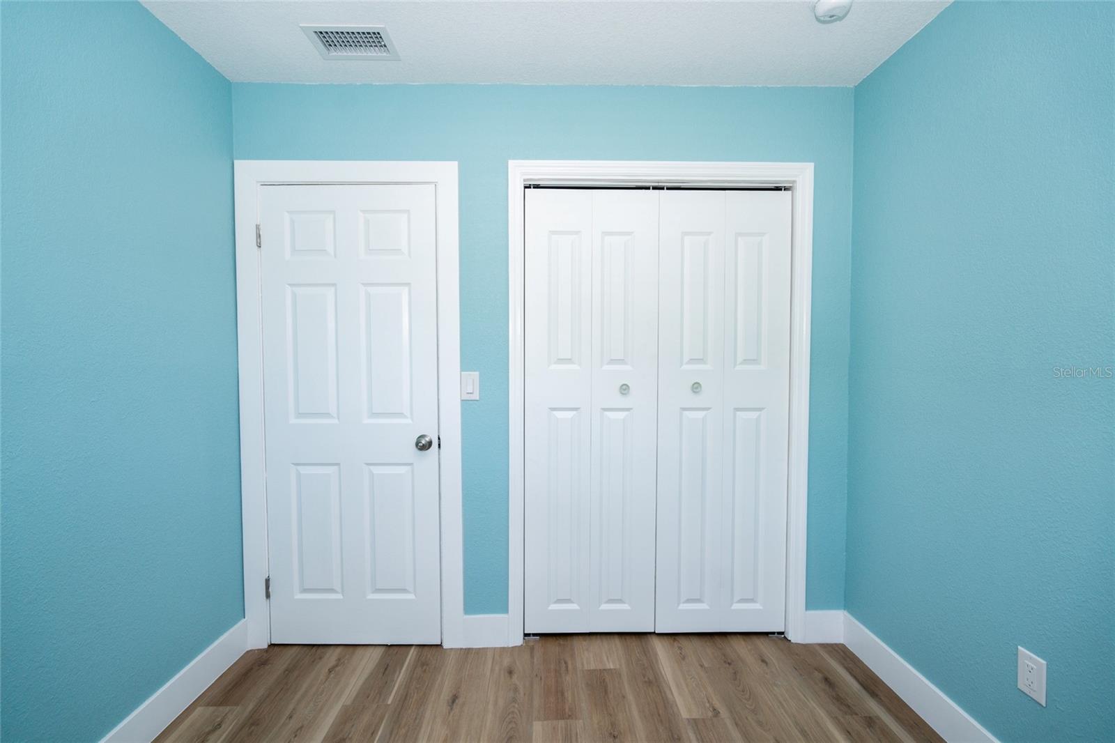 OLDSMAR COUNTRY CLUB ESTATES SEC 2 - Residential