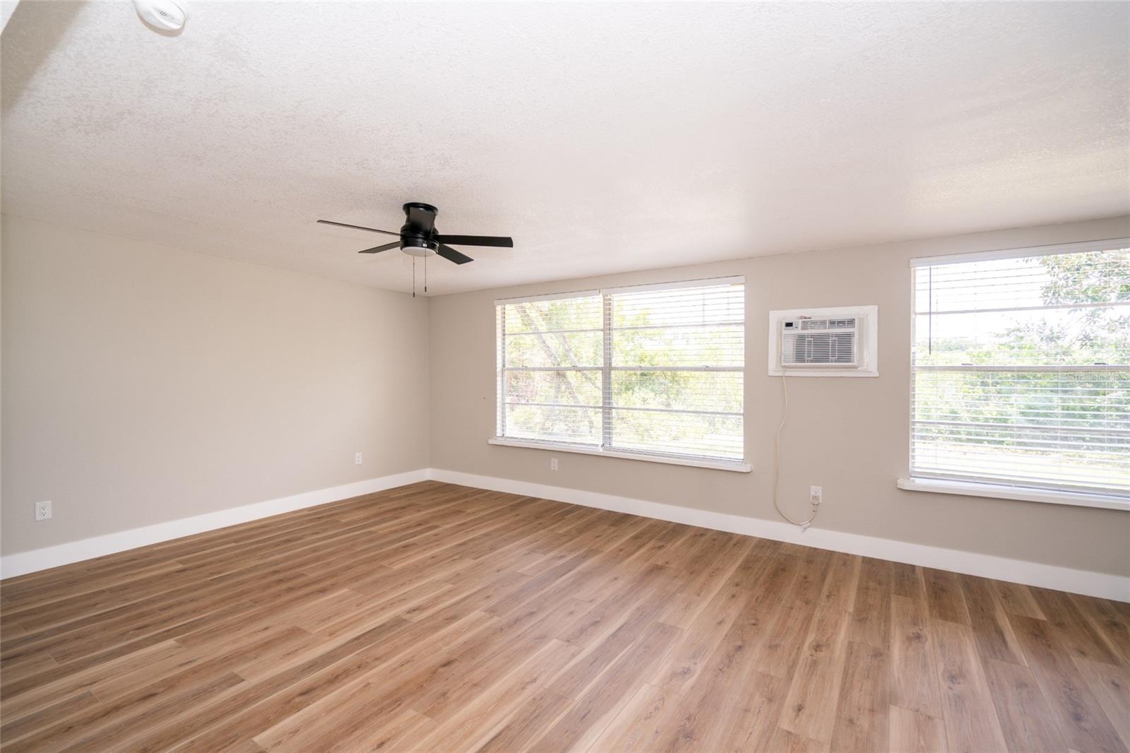 OLDSMAR COUNTRY CLUB ESTATES SEC 2 - Residential