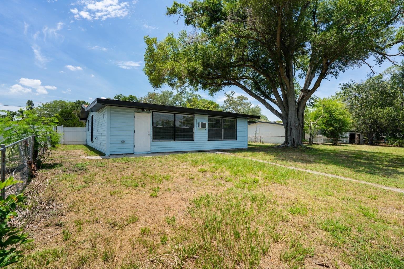 OLDSMAR COUNTRY CLUB ESTATES SEC 2 - Residential