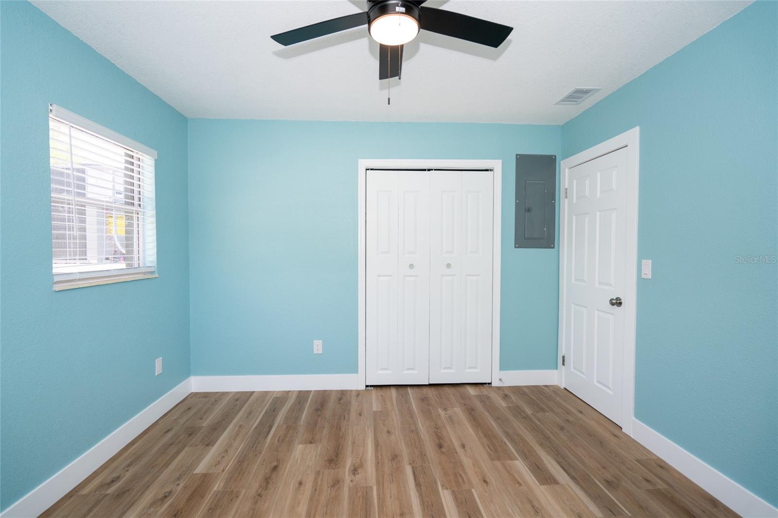 OLDSMAR COUNTRY CLUB ESTATES SEC 2 - Residential