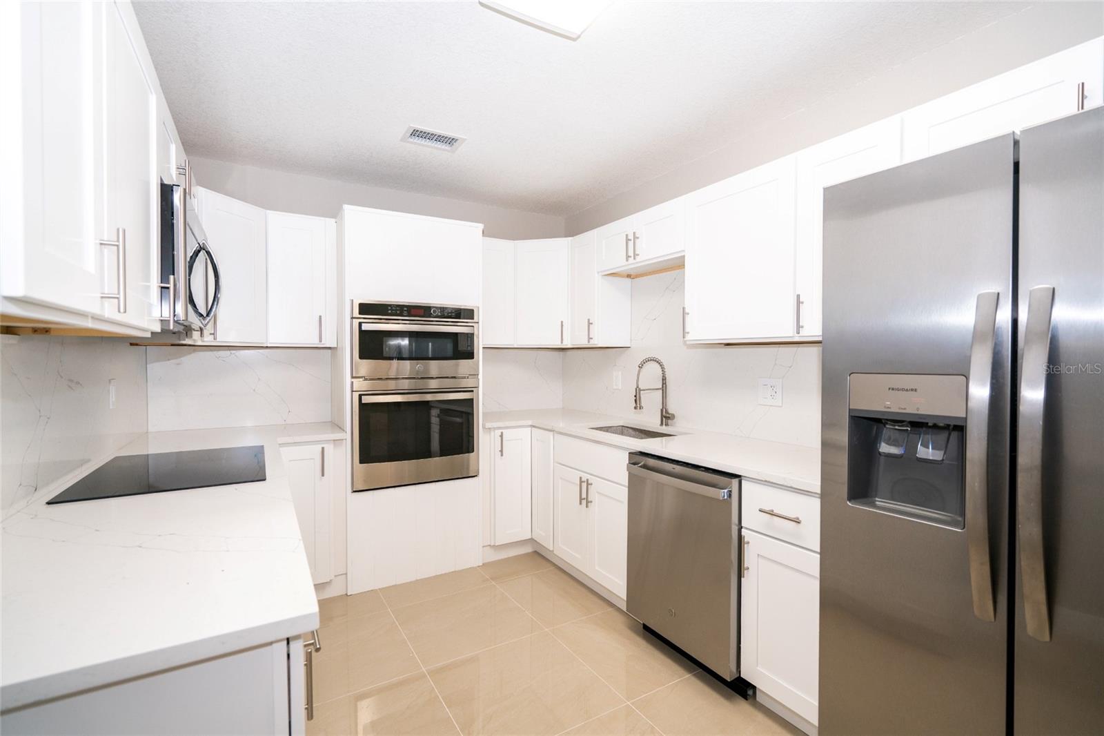 OLDSMAR COUNTRY CLUB ESTATES SEC 2 - Residential