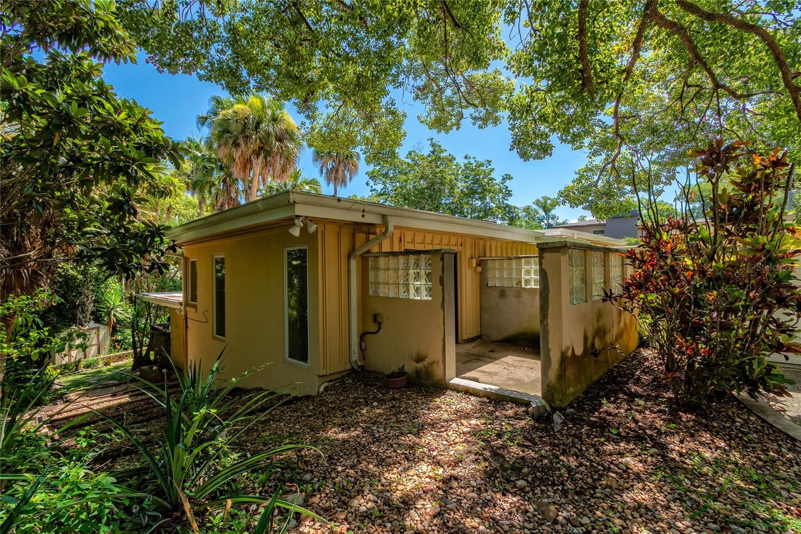 BEEMAN PARK - Residential