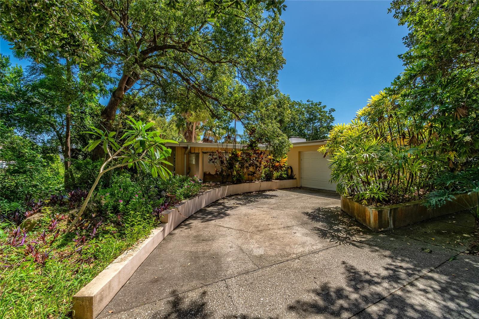 BEEMAN PARK - Residential