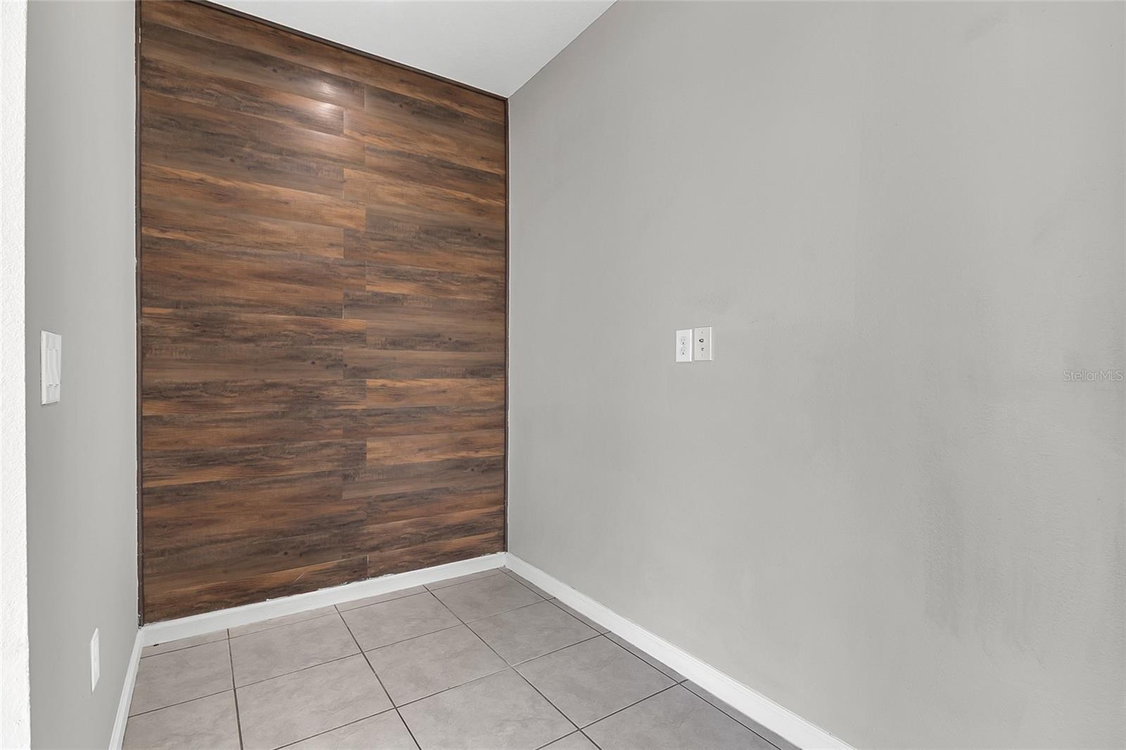 RIDGE/HLND MDWS - Residential