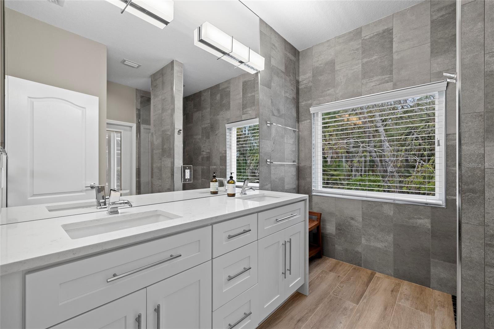 EDGEWATER VILLAGE SUBPHASE A UNIT 4B - Residential