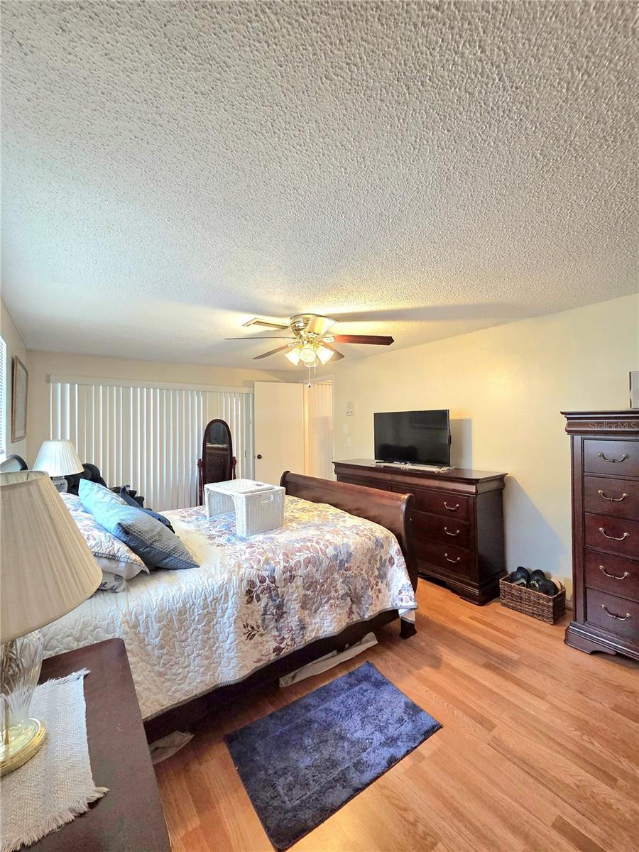BEACON WOODS VILLAGE - Residential