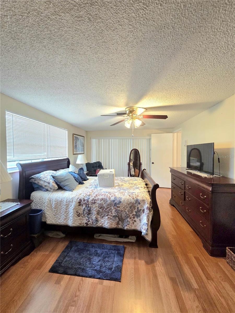 BEACON WOODS VILLAGE - Residential