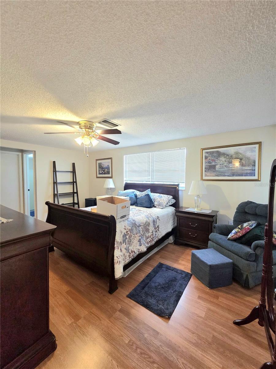 BEACON WOODS VILLAGE - Residential