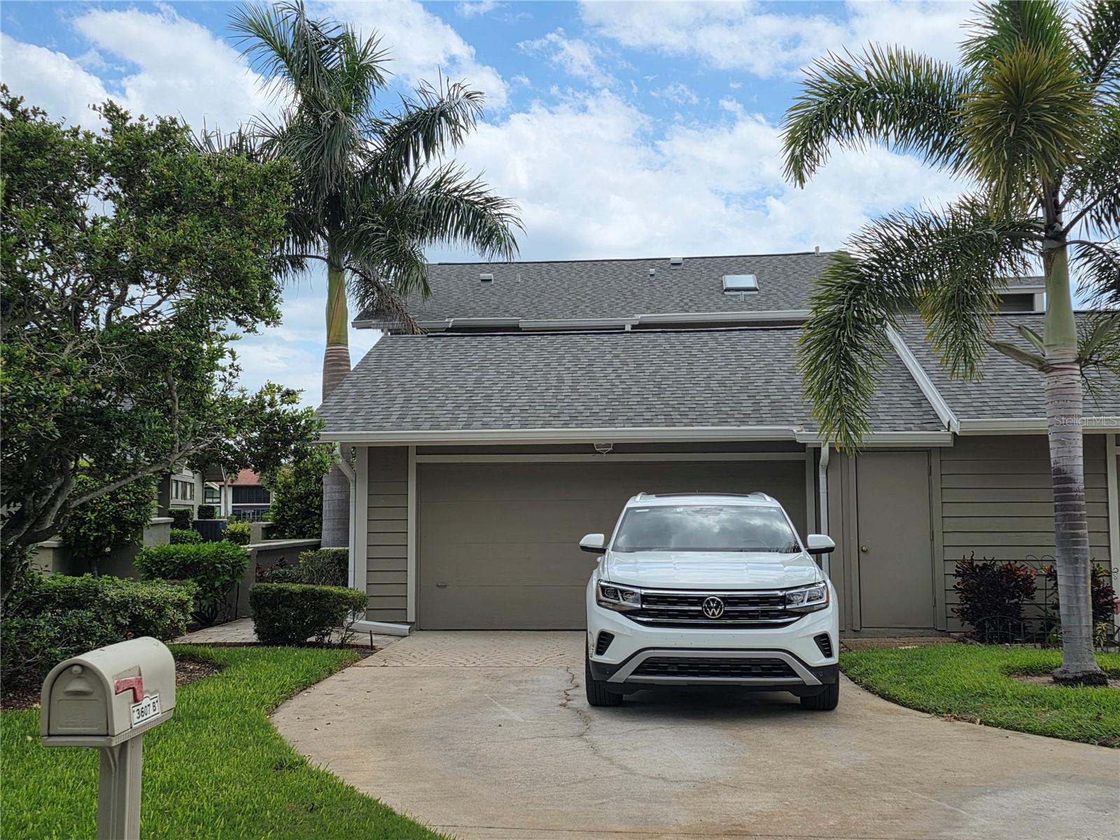 Wonderful furnished villa for sale in Turnberry Woods!   This two-story, three-bedroom villa, plus an additional office room, offered an extremely high standard of living. The kitchen has been remodeled with new cabinets, Corian countertops and stainless-steel appliances. Replace all tiles on the first floor, including the sunroom. The second floor was covered with laminated flooring, making the living area smooth and comfortable. The ceiling fan in each room allows you to always control your space. The sunroom is an extremely place to meet your habit. It could be your private gymnasium; you may also use it to drink your tea or coffee and review the golf course activity at the same time. The villa is in the IMG Country Club area, which has an 18-hole golf course and a beautiful clubhouse. The course is semi-private, open to the public along with the clubhouse. The famous Publix Super Market, the Detwiler's Farm Market grocery store and the post office are nearby, which can easily control most of your living and study needs. The Sarasota Bradenton International Airport, Anna Maria Island, and the famous Gulf of Mexico are all quickly reachable from the house. It's a perfect location. Don't miss it.