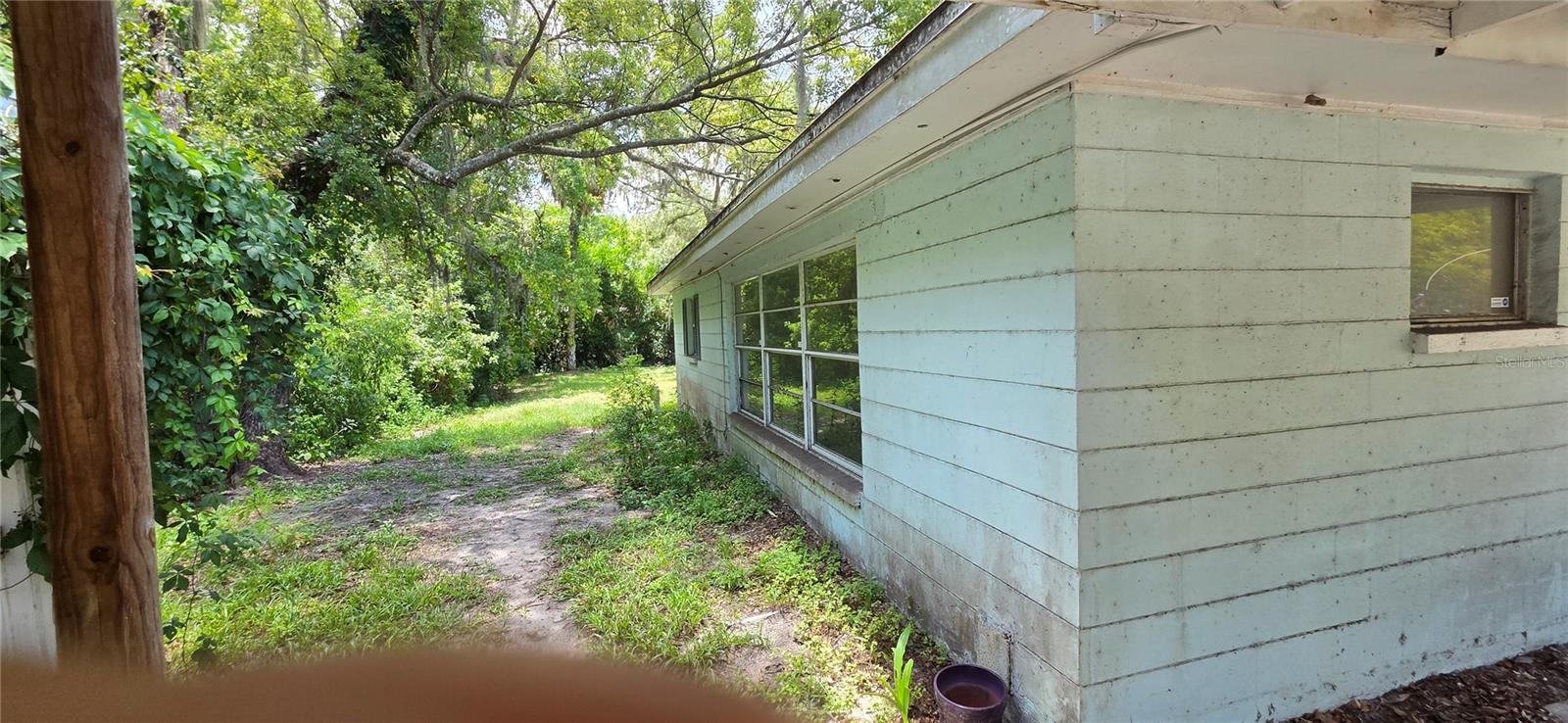 MOON LAKE ESTATES - Residential