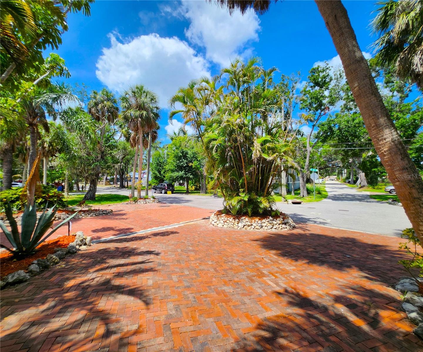 RIVERSIDE HEIGHTS - Residential